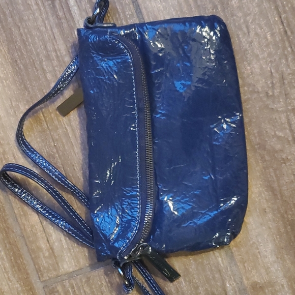 Hobo International Navy Blue Patent Leather Fold Over Shoulder Bag. - Picture 12 of 16